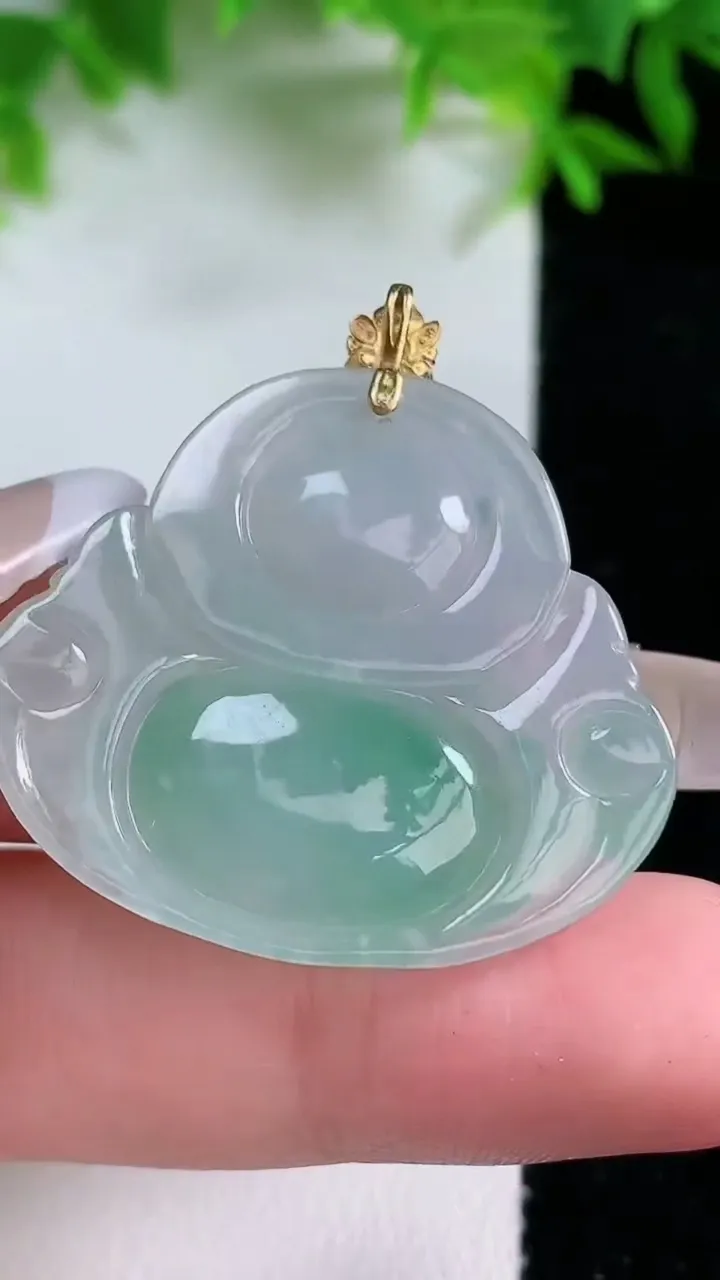 天然A货翡翠佛公吊坠，尺寸31.2-34.4-5.9，重量:9.02g
1月24日