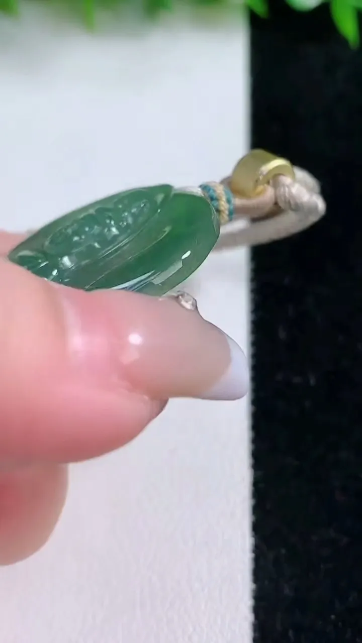 天然A货翡翠普贤菩萨吊坠，尺寸58.7-36-5，重量:36.45g
1月24日