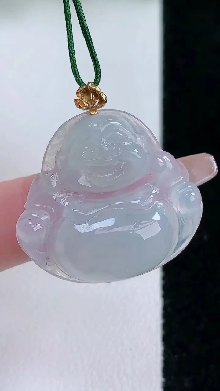 天然A货翡翠佛公吊坠，尺寸26.4-28.3-5.9，重量:5.41g
1月24日