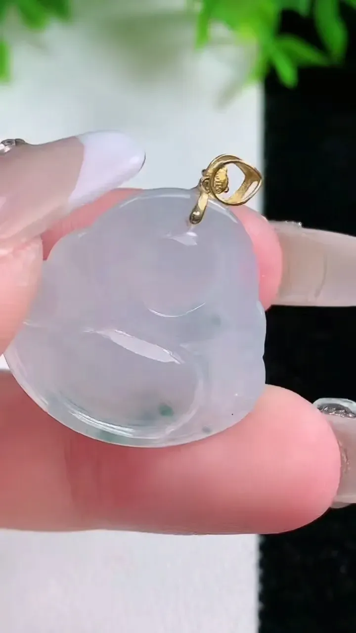 天然A货翡翠种飘花佛公吊坠，尺寸22.4-24.5-6.3，重量:5.70g
1月24日