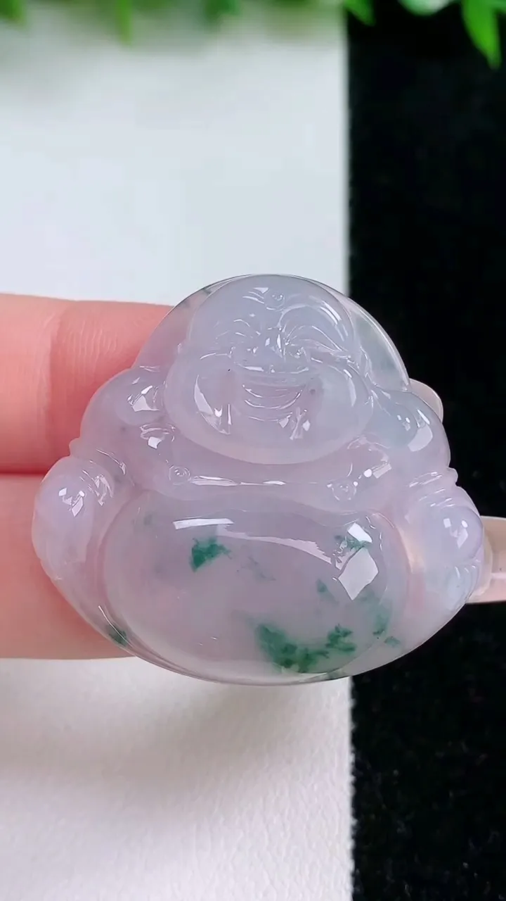 天然A货翡翠冰种飘花佛公吊坠，尺寸32.8-36-7，重量:13.80g
1月24日