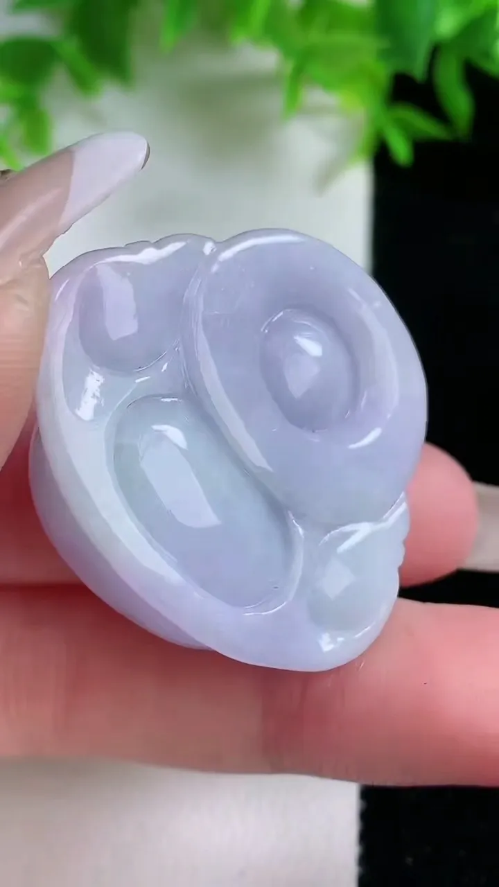 天然A货翡翠紫罗兰佛公吊坠，尺寸32.3-37-11.8，重量:22.87g
1月24日