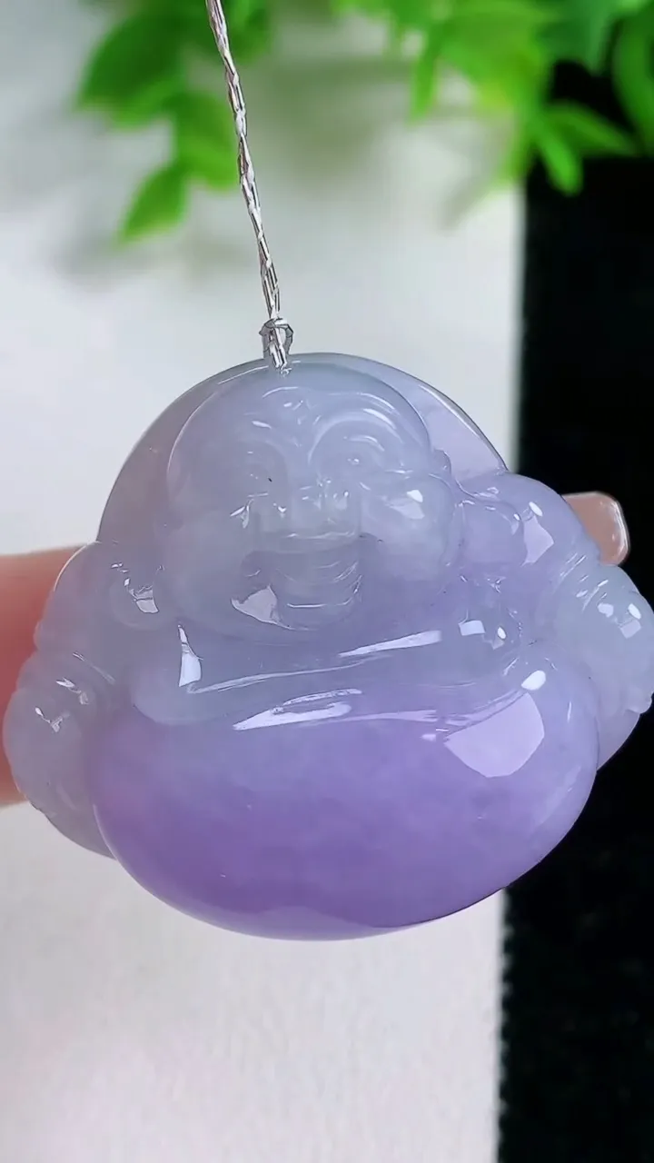 天然A货翡翠紫罗兰佛公吊坠，尺寸29.6-34.8-11.7，重量:20.81g
1月25日