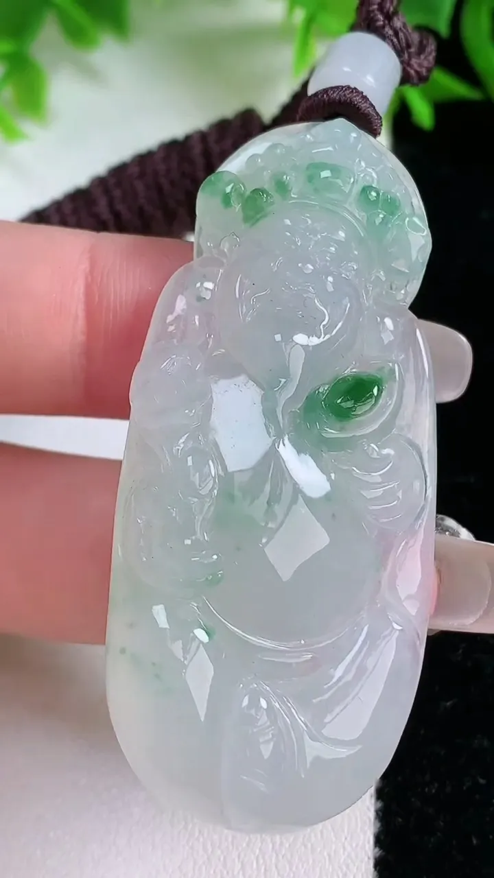 天然A货翡翠财神爷吊坠，尺寸55.5-23-9，重量:24.59g
1月25日