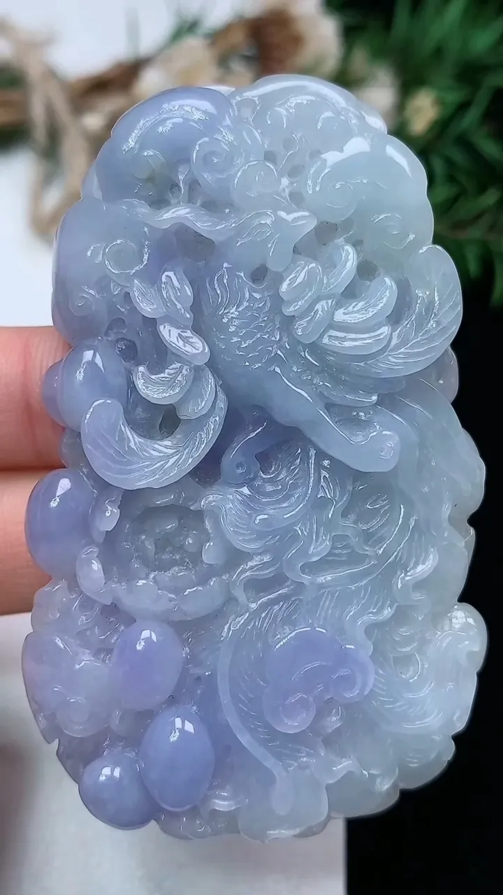 天然A货翡翠紫罗兰凤凰吊坠，尺寸66.3-39.7-9.5，重量:43.27g
1月25日