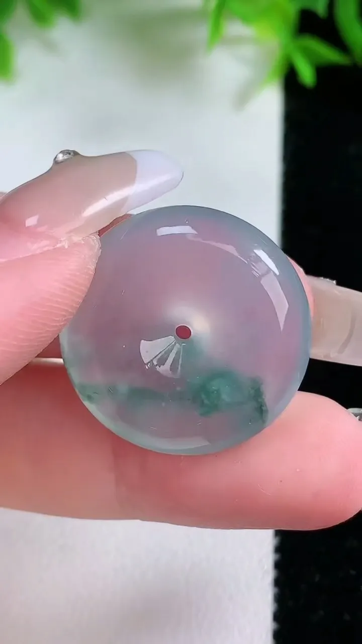 天然A货翡翠种飘花平安扣吊坠，尺寸23.5-6.7，重量:7.49g
1月25日