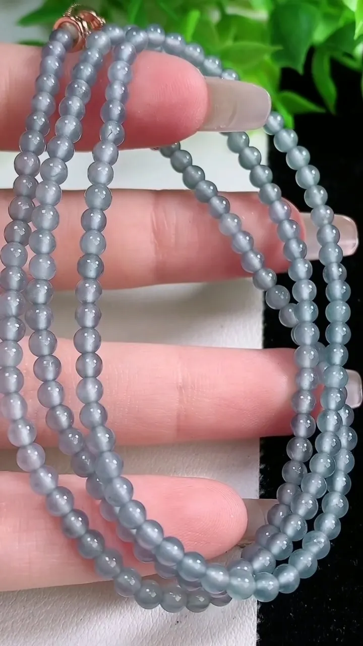 天然A货翡翠小米珠项链，尺寸3.3-170颗，重量:14.35g1月25日
工厂直销收藏佳品,种好水