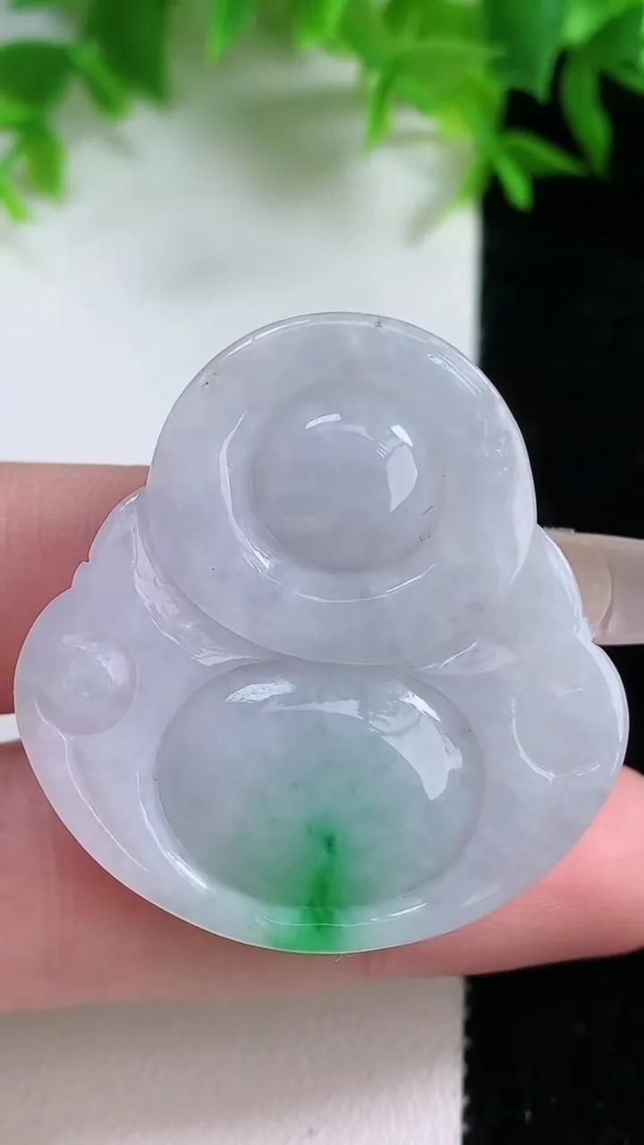 天然A货翡翠佛公吊坠，尺寸37.6-36.2-8，重量:16.36g
1月25日