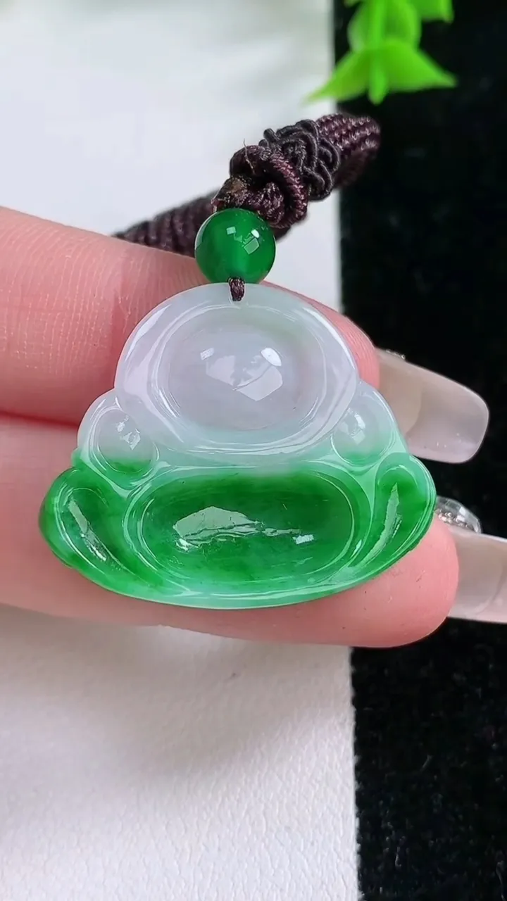 天然A货翡翠佛公吊坠，尺寸30.5-24.5-6，重:7.72g
1月25日