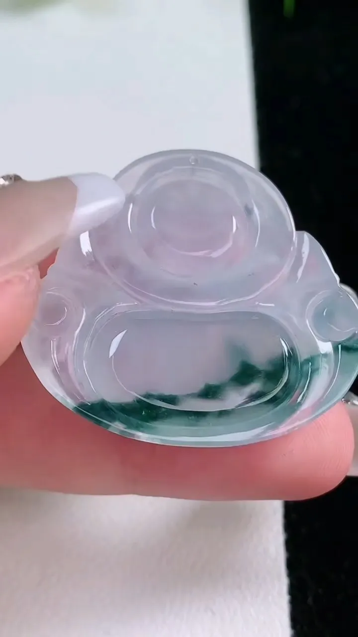 天然A货翡翠冰种飘花佛公吊坠，尺寸32.4-35-6.2，重量:10.82g
1月25日