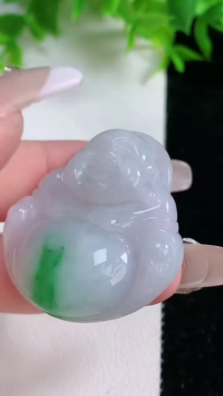 天然A货翡翠佛公吊坠，尺寸37.6-36.2-8，重量:16.36g
1月25日