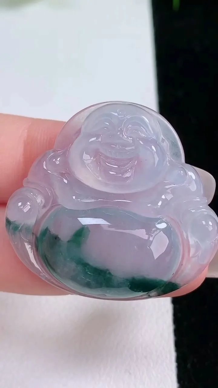 天然A货翡翠冰种飘花佛公吊坠，尺寸32.4-35-6.2，重量:10.82g
1月25日