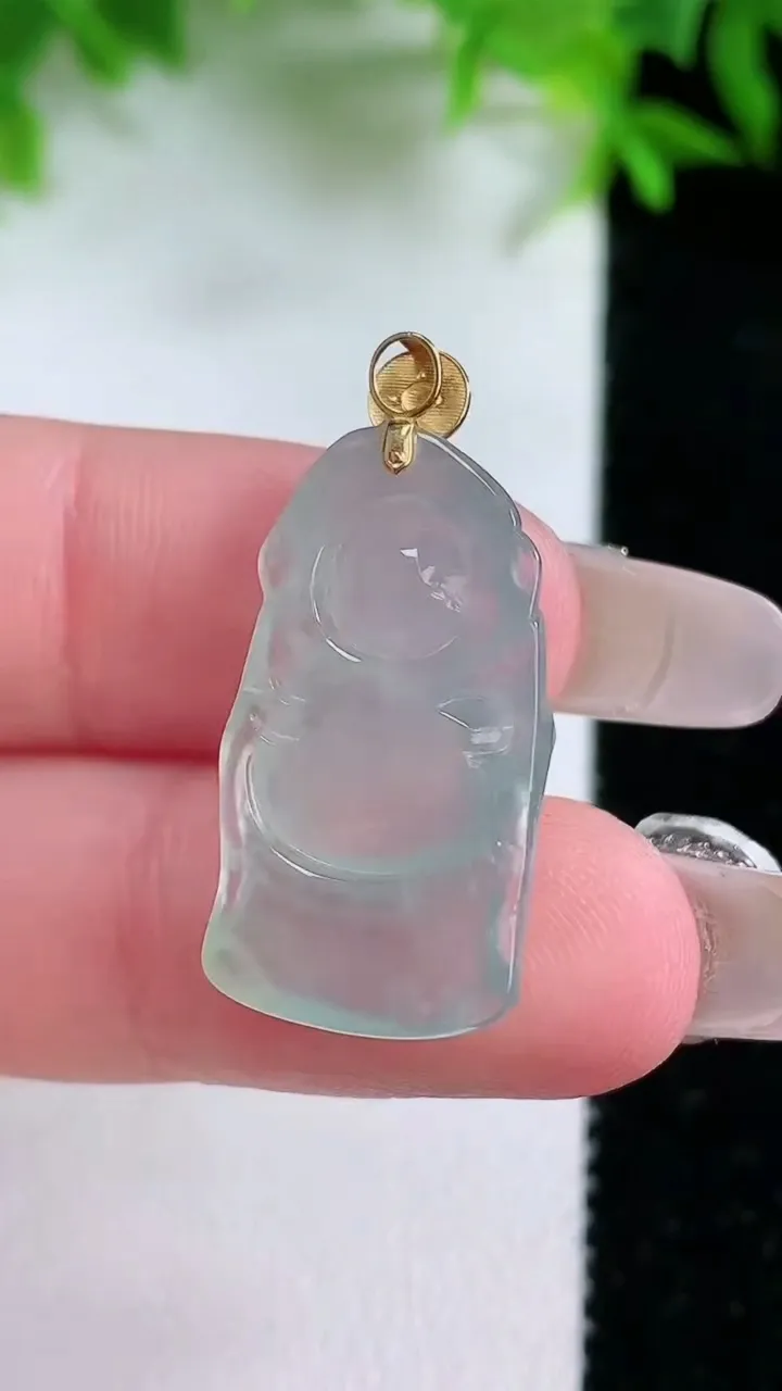 天然A货翡翠财神爷吊坠，尺寸24.6-13.8-5.3，重量:3.38g
1月25日