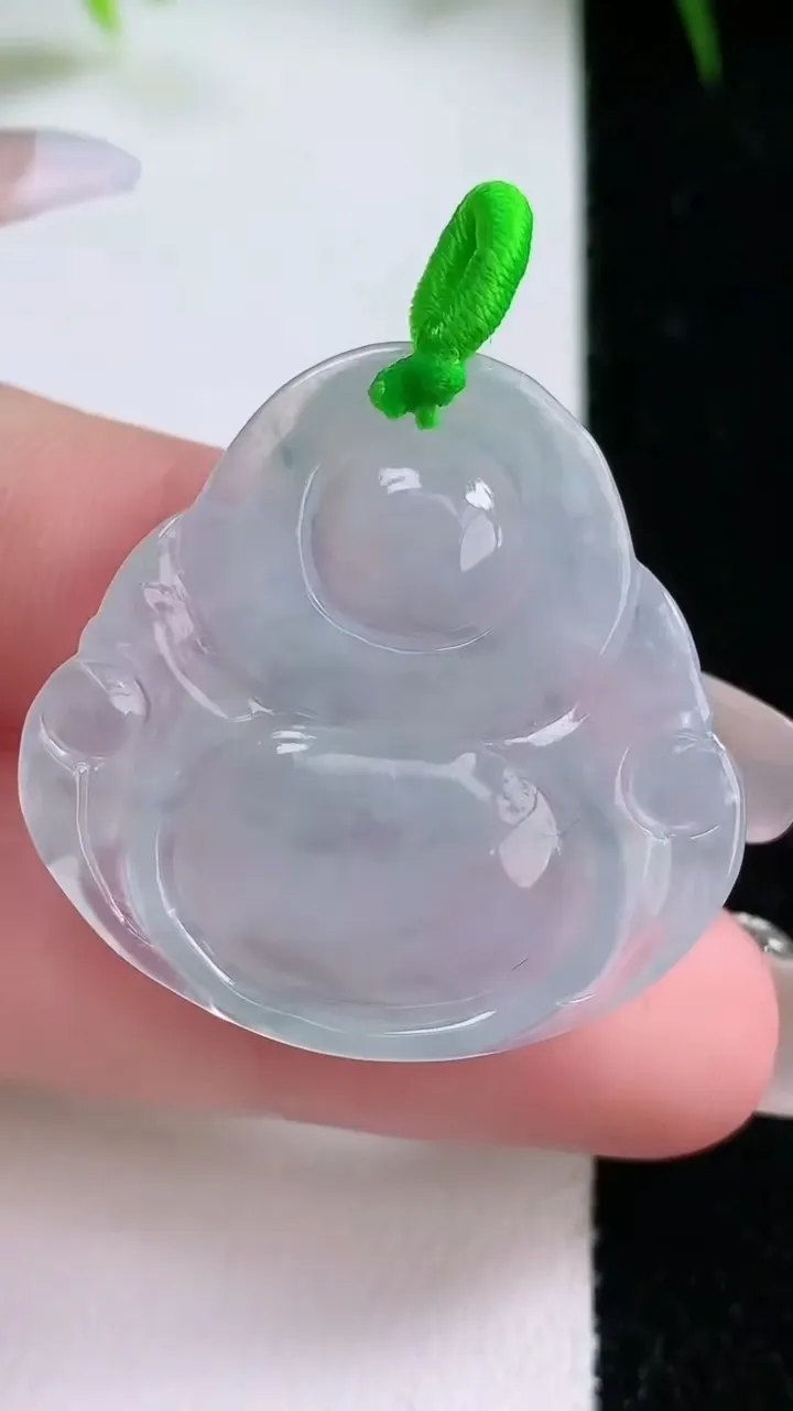 天然A货翡翠飘花佛公吊坠，尺寸31-31.5-5.4，重量:7.69g
1月26日