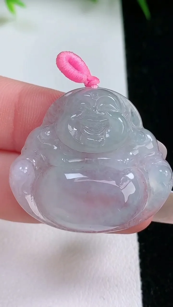 天然A货翡翠佛公吊坠，尺寸29.6-32.7-5.8，重量:9.03g
1月26日