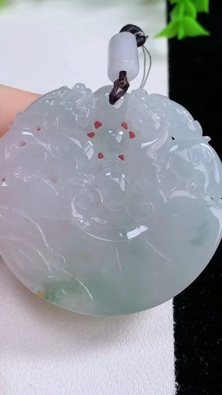 天然A货翡翠飘花貔貅吊坠，尺寸50.3-9，重量:50.47g
1月26日