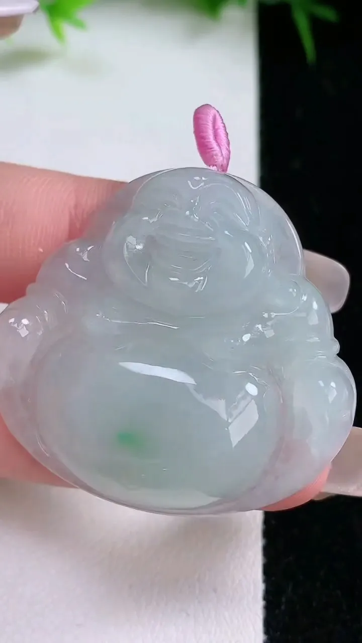 天然A货翡翠佛公吊坠，尺寸37-24-7.6，重量:17.24g
1月26日