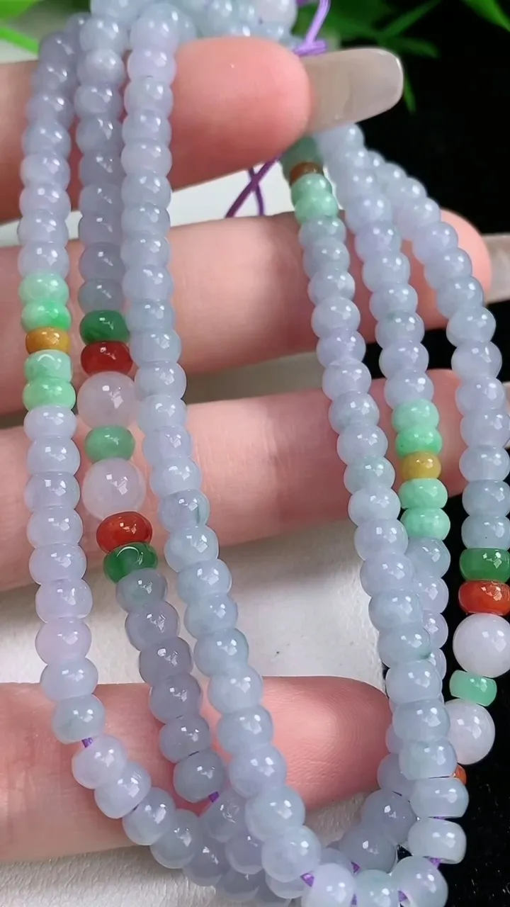 天然A货翡翠四彩算盘珠项链，尺寸4.7-3.2-190颗，重量:29.75g1月26日
工厂直销收藏