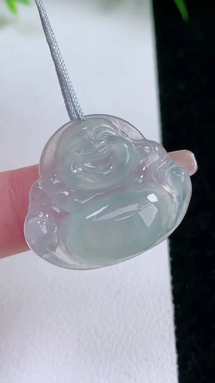 天然A货翡翠佛公吊坠，尺寸23.2-27.3-4.5，重量:4.45g
1月26日