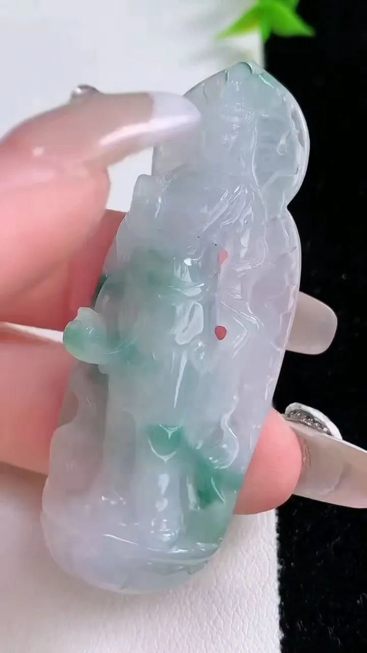 天然A货翡翠冰种飘花观音菩萨吊坠，尺寸60-23.5-11.8，重:17.51g
1月26日