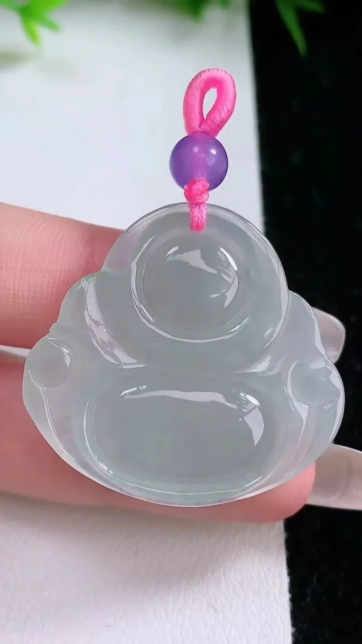 天然A货翡翠佛公吊坠，尺寸32.6-34-5.7，重量:10.43g
1月26日