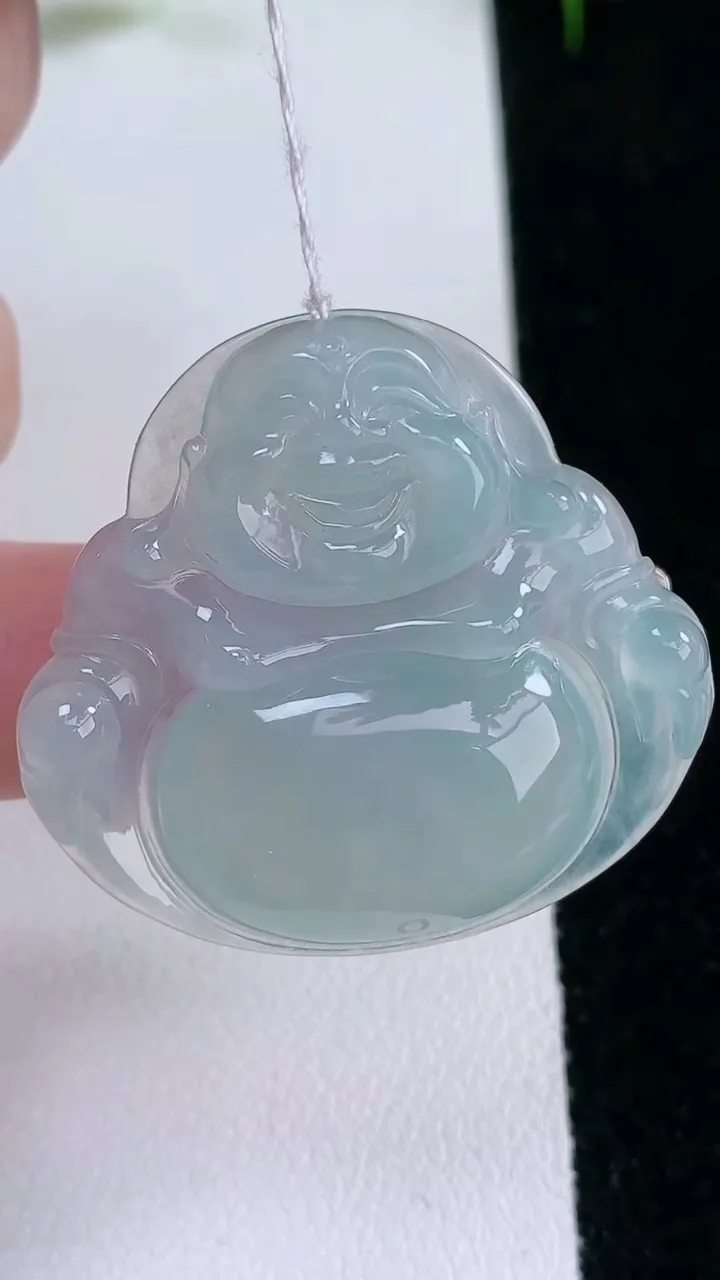 天然A货翡翠佛公吊坠，尺寸33.7-36.6-6，重量:10.49g
1月26日