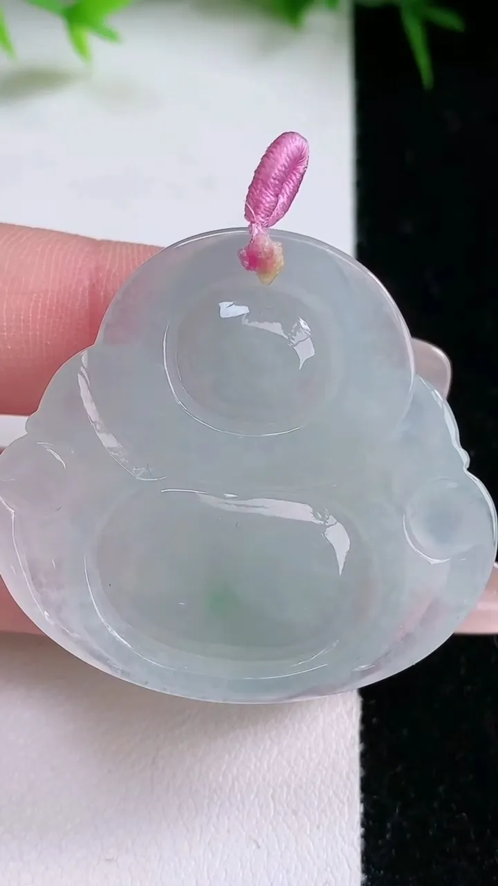 天然A货翡翠佛公吊坠，尺寸37-24-7.6，重量:17.24g
1月26日