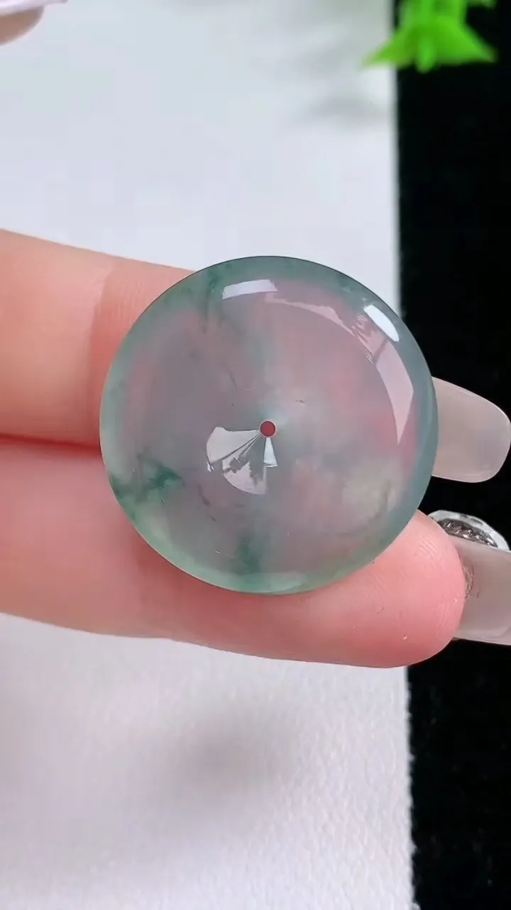 天然A货翡翠冰种飘花平安扣吊坠，尺寸24.4-5，重量:6.19g
1月26日