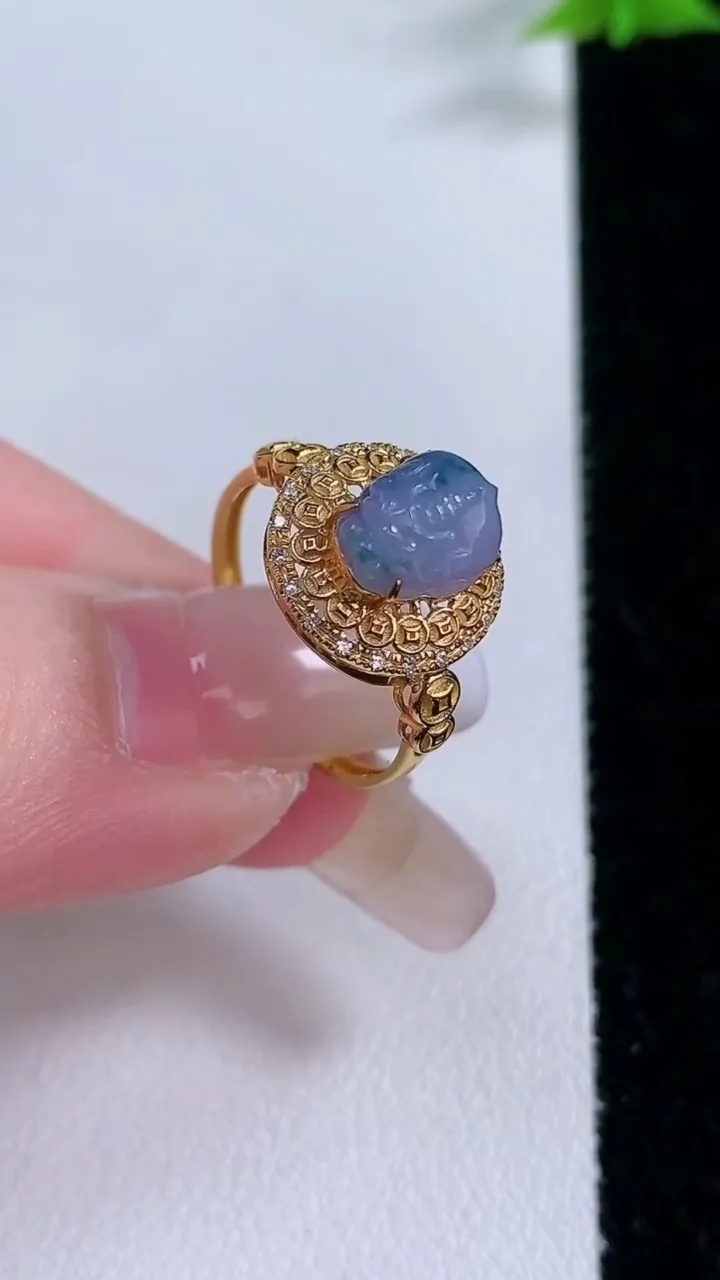 天然A货翡翠18K金紫罗兰貔貅戒指，尺寸17-8-6-7.6，重量:2.05g2026年1月27日
