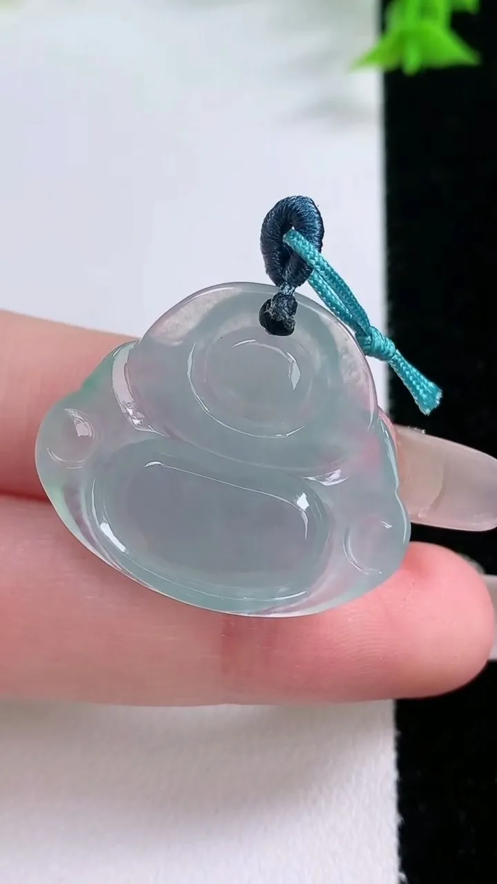 天然A货翡翠佛公吊坠，尺寸25.2-29.5-6，重量:6.54g
1月27日