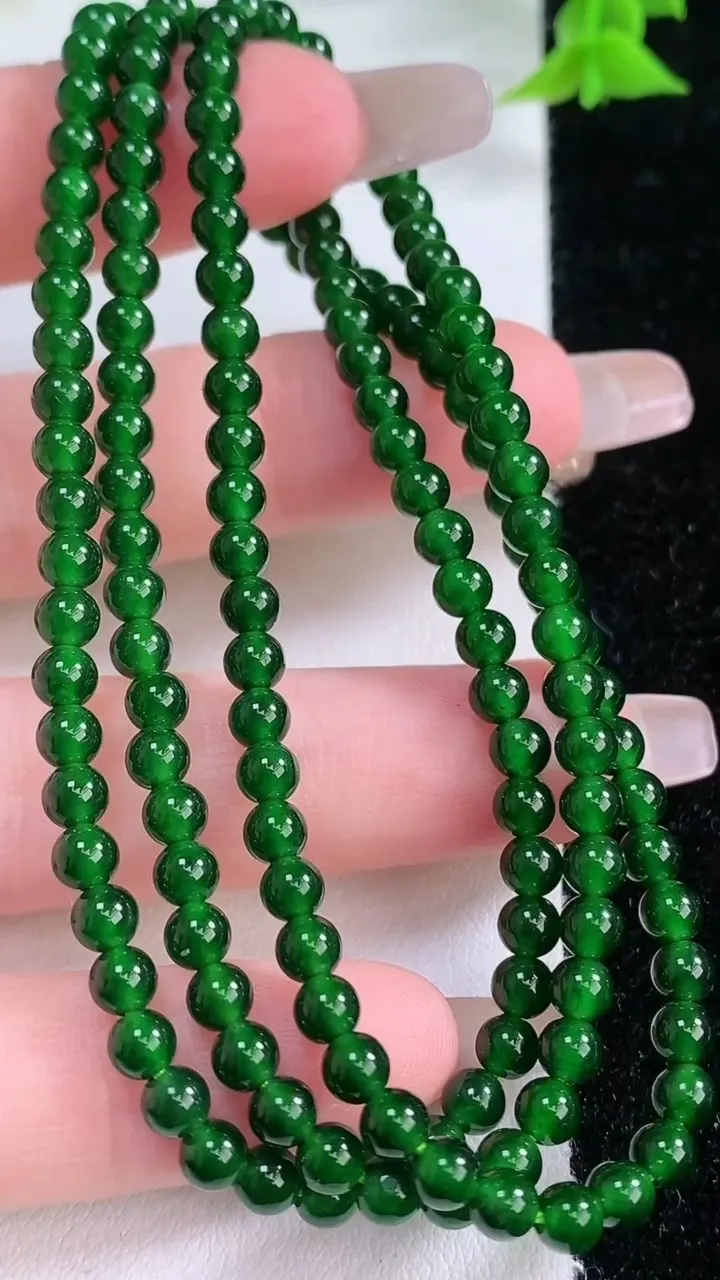 天然A货翡翠小米珠项链，尺寸4-150颗，重量:16.07g1月27日
工厂直销收藏佳品,种好水足，