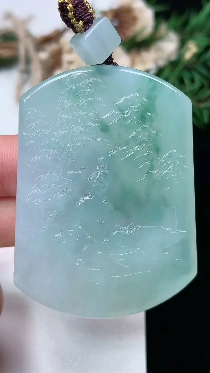 天然A货翡翠飘花山水观音菩萨吊坠，尺寸52.2-38.7-5.6，重量:29.62g
1月27日