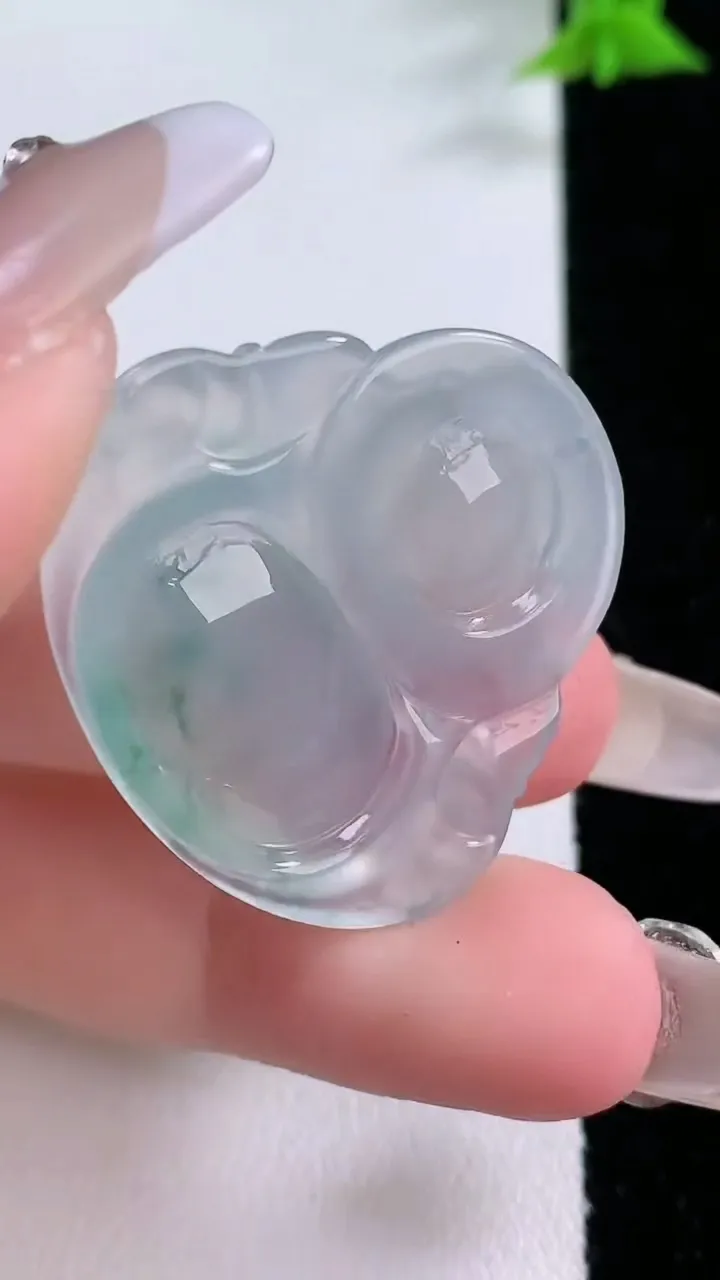 天然A货翡翠冰种飘花佛公吊坠，尺寸30.2-34-6，重量:9.36g
1月27日