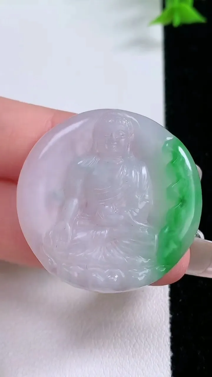 天然A货翡翠阿弥陀佛吊坠，尺寸34.3-3.9，重量:10.38g
1月27日