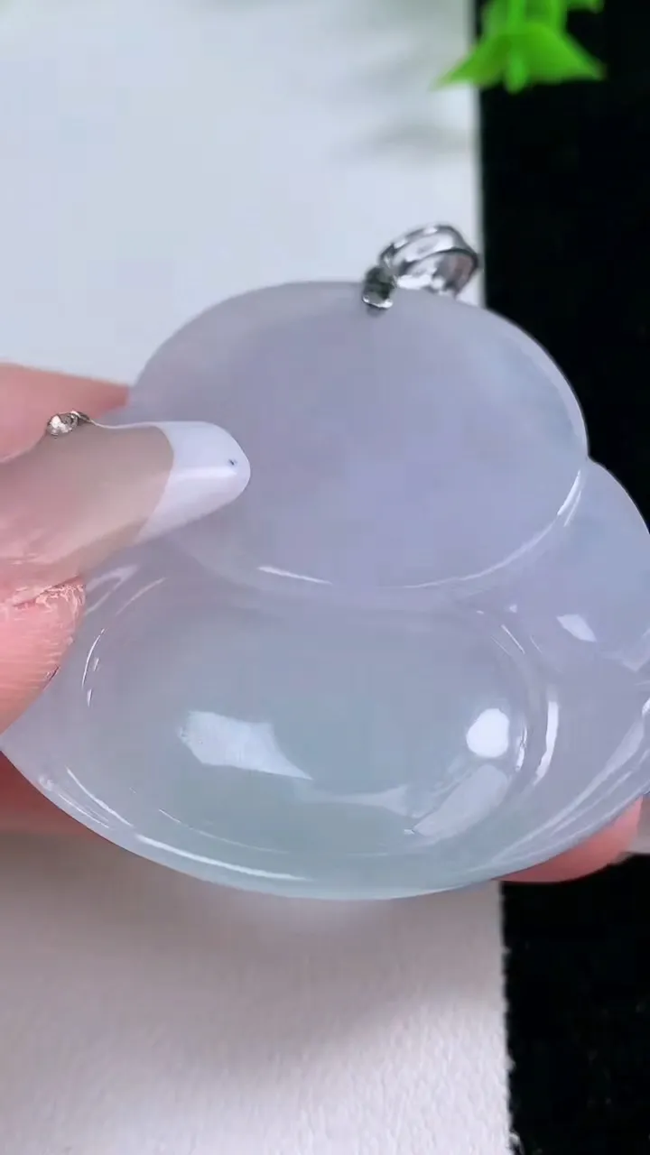 天然A货翡翠佛公吊坠，尺寸46.4-46.8-8.8，重量:34.29g
1月27日