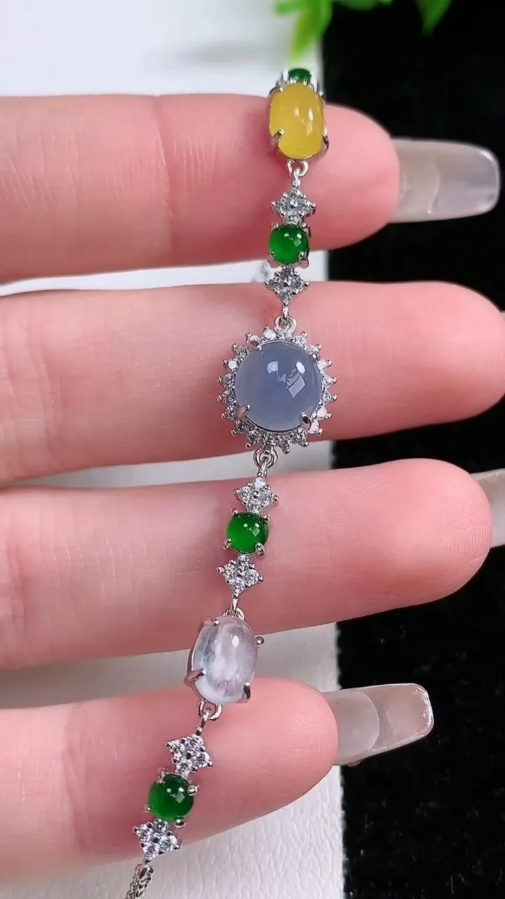 天然A货翡翠925银紫罗兰蛋面手链，尺寸7.4-7，重量:4.61g
1月28日