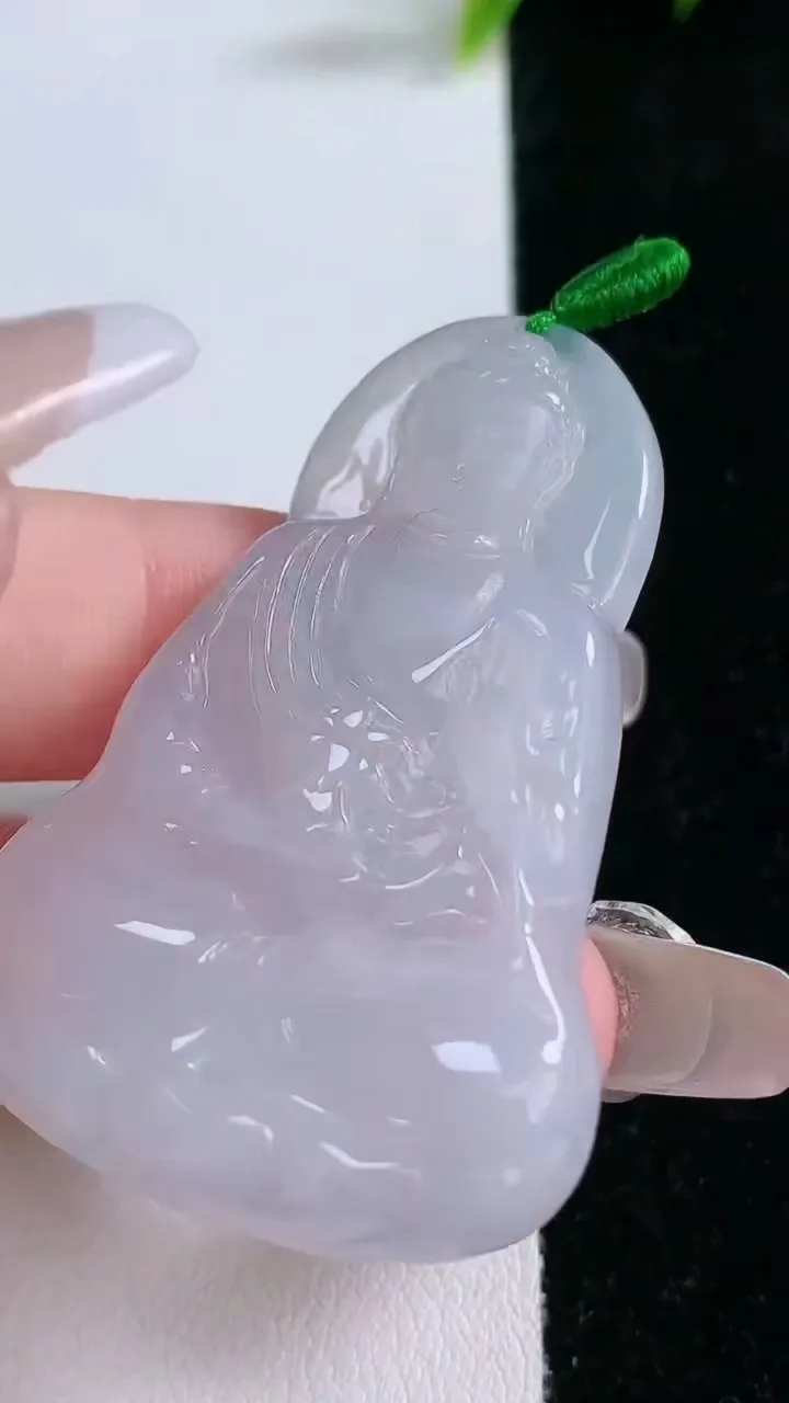 天然A货翡翠阿弥陀佛吊坠，尺寸51-32.8-5.7，重量:17.07g
1月28日