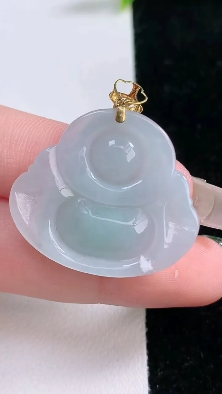 天然A货翡翠佛公吊坠，尺寸26.7-30.5-6.2，重量:7.72g
1月28日