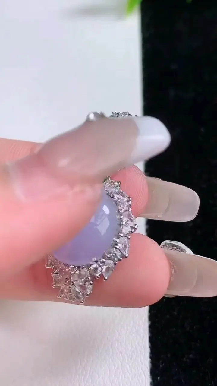 天然A货翡翠925银紫罗兰蛋面吊坠，尺寸35-17.5-10，裸石13.7-12.8重量:5.69g