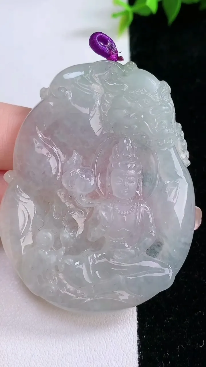 天然A货翡翠文殊菩萨吊坠，尺寸59.7-46-6，重量:32.04g
1月28日