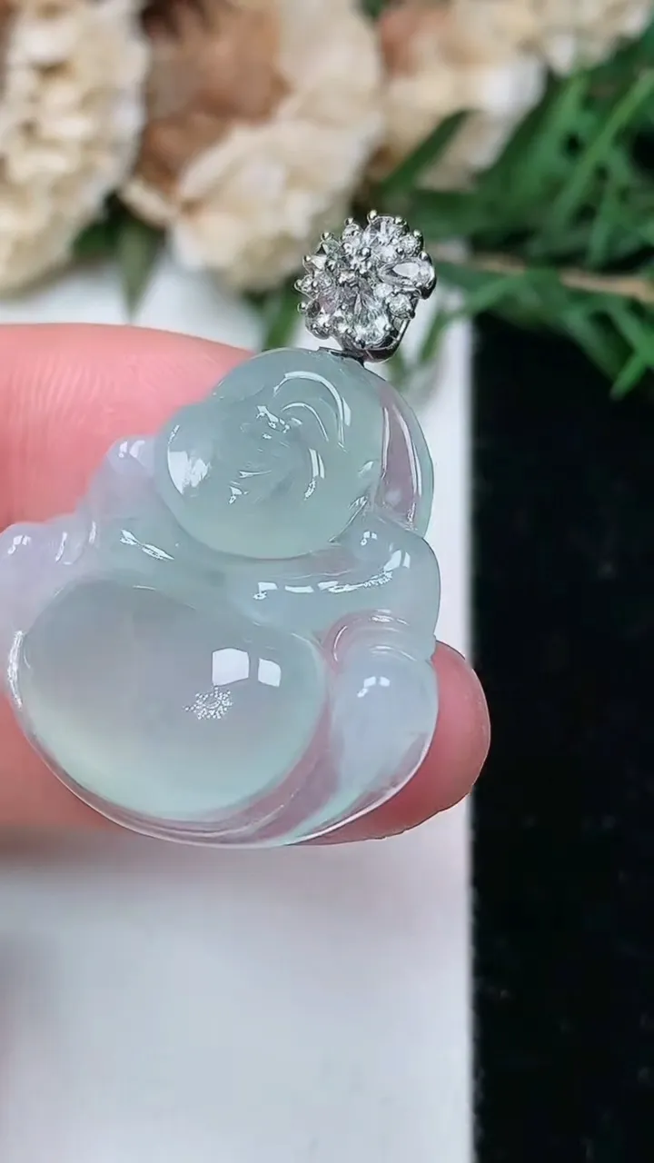 天然A货翡翠佛公吊坠，尺寸25.2-27-6.6，重量:6.78g
1月28日