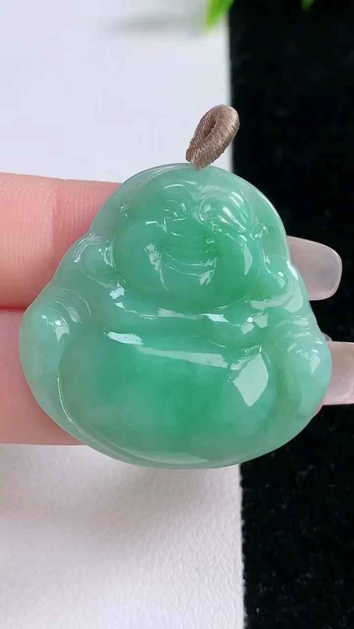 天然A货翡翠佛公吊坠，尺寸33-33.6-4.3，重量:9.03g
1月28日