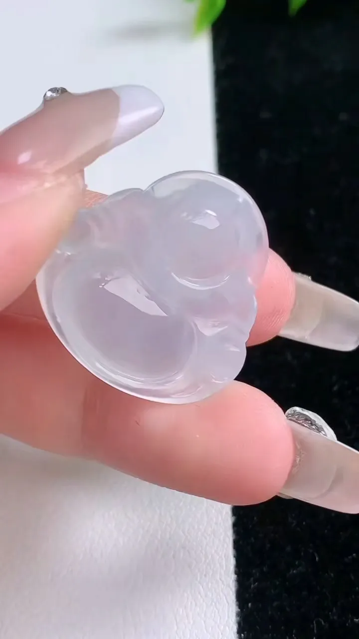 天然A货翡翠佛公吊坠，尺寸25.2-27-5，重量:5.08g
1月29日