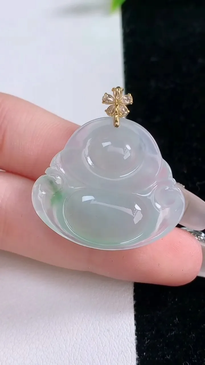 天然A货翡翠佛公吊坠，尺寸27-30.6-5.6，重量:6.96g
1月29日