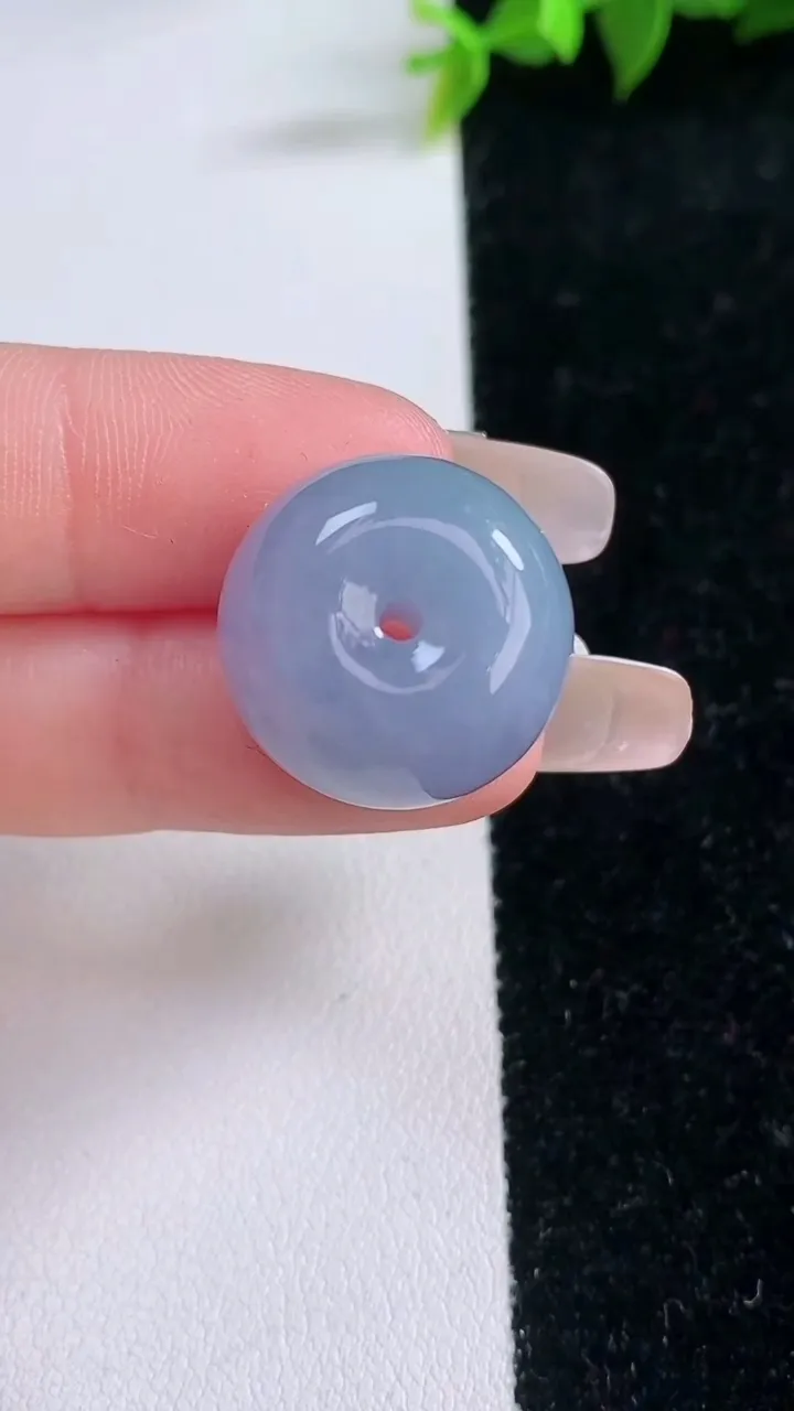 天然A货翡翠紫罗兰路路通吊坠，尺寸19.3-12.7，重量:10.03g
1月29日