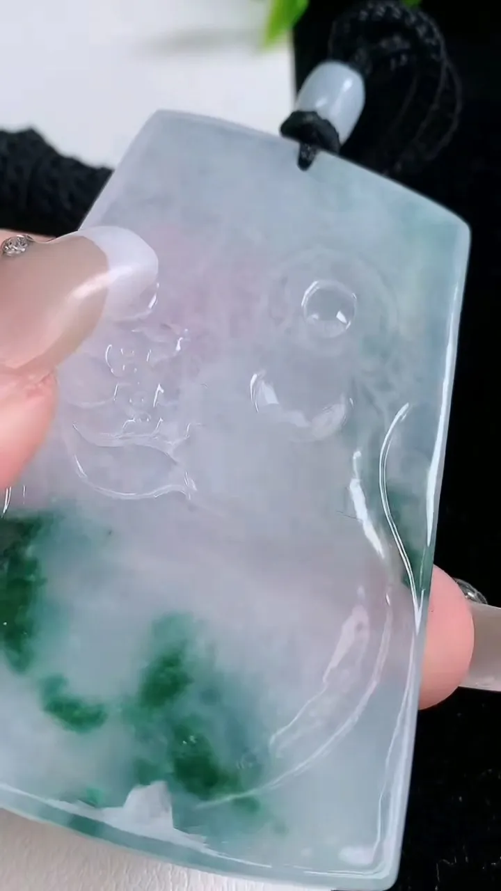 天然A货翡翠种飘花文殊菩萨吊坠，尺寸69-44.3-5，重量:42.31g
1月29日