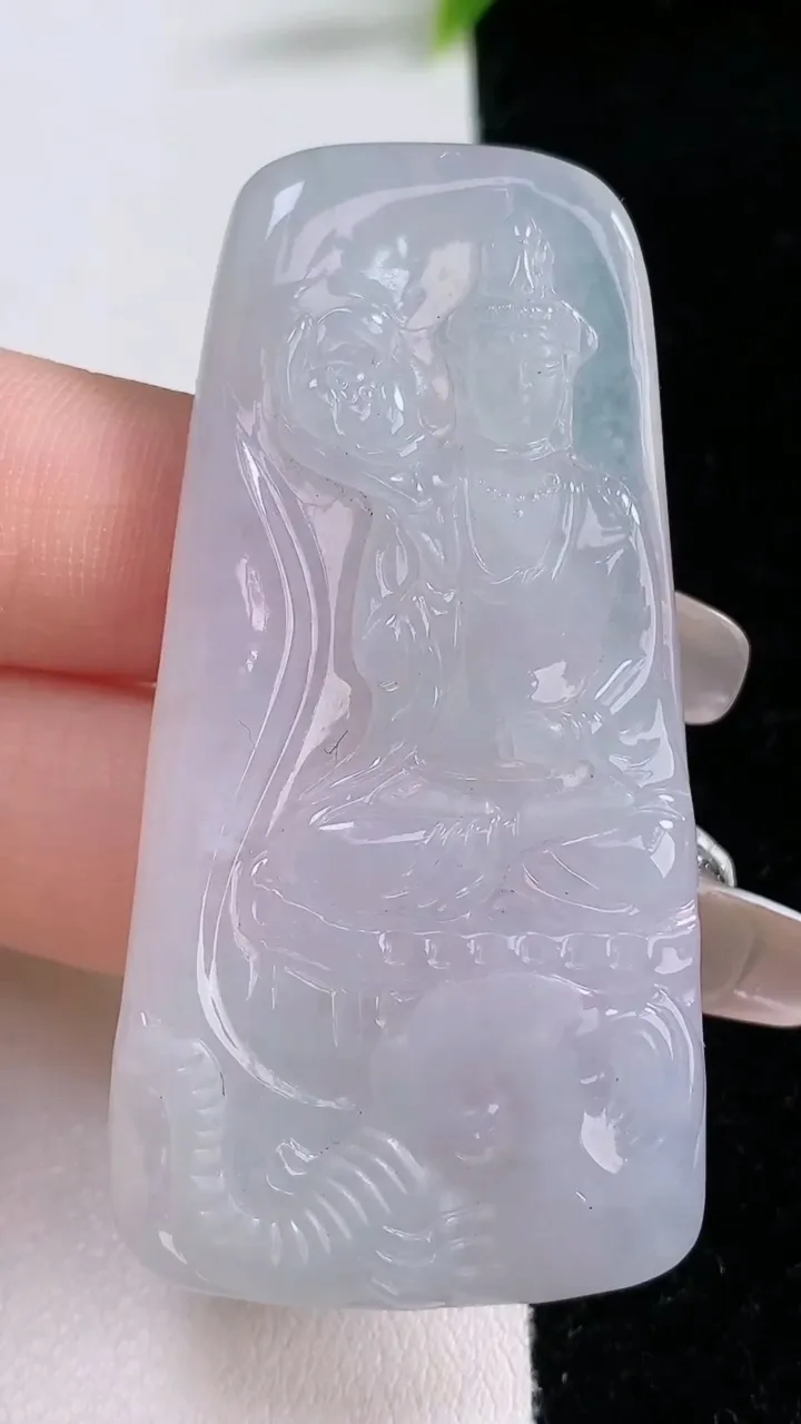 天然A货翡翠普贤菩萨吊坠，尺寸58.2-29-5.8，重量:22.98g
1月29日