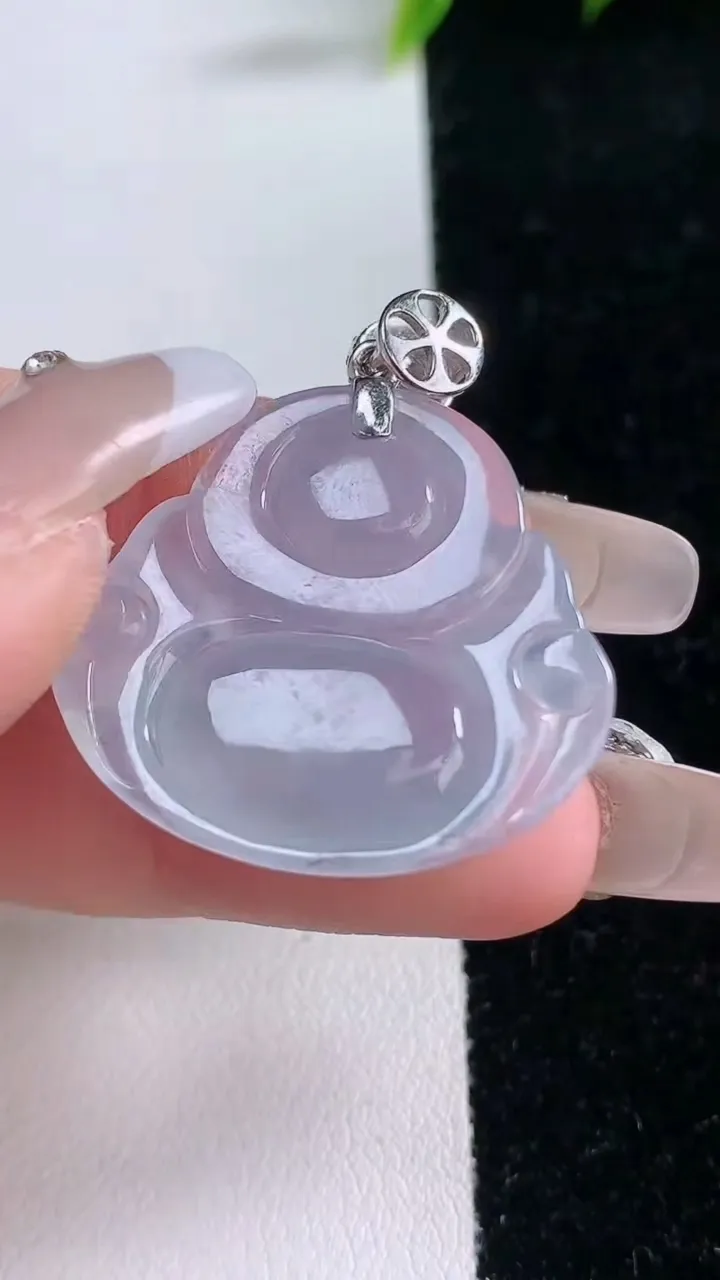 天然A货翡翠18K金紫罗兰佛公吊坠，尺寸27.2-28.8-5.6，重量:7.24g
1月29日