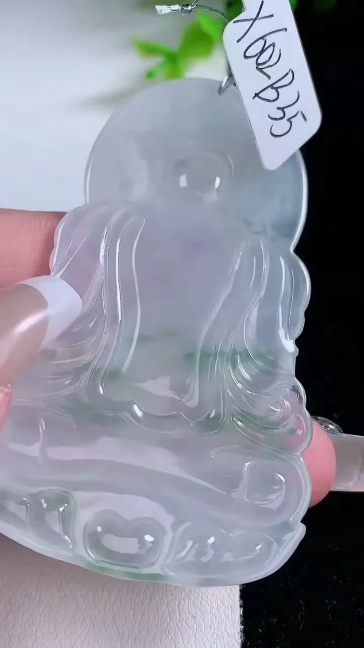 天然A货翡翠冰种飘花度母观音吊坠，尺寸66.5-40.3-5.7，重量:27.39g
1月30日