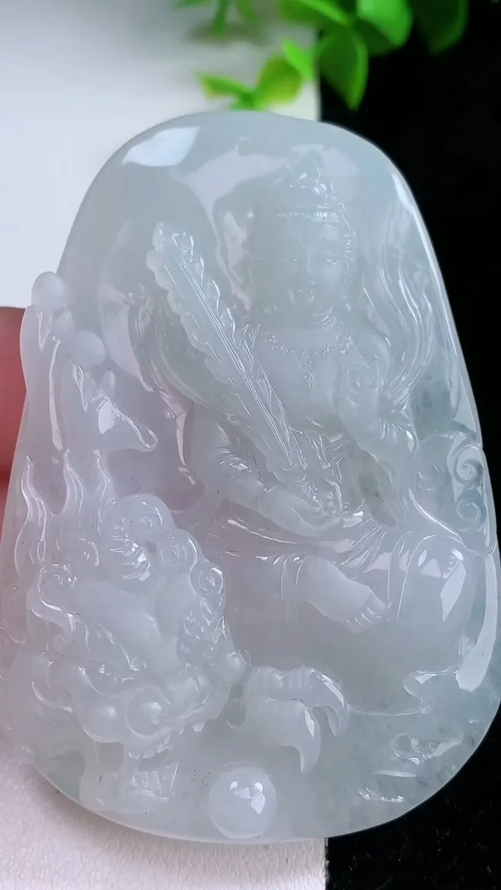 天然A货翡翠文殊菩萨吊坠，尺寸69-47.6-7，重量:41.84g
1月30日